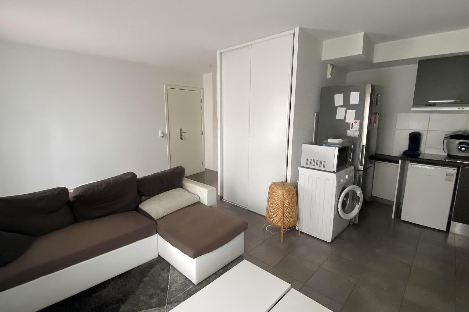 Appartement T2 lumineux avec grande loggia - Nîmes - visuel 1